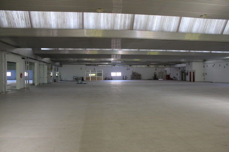 Interior segunda planta Nave 8.000 mts